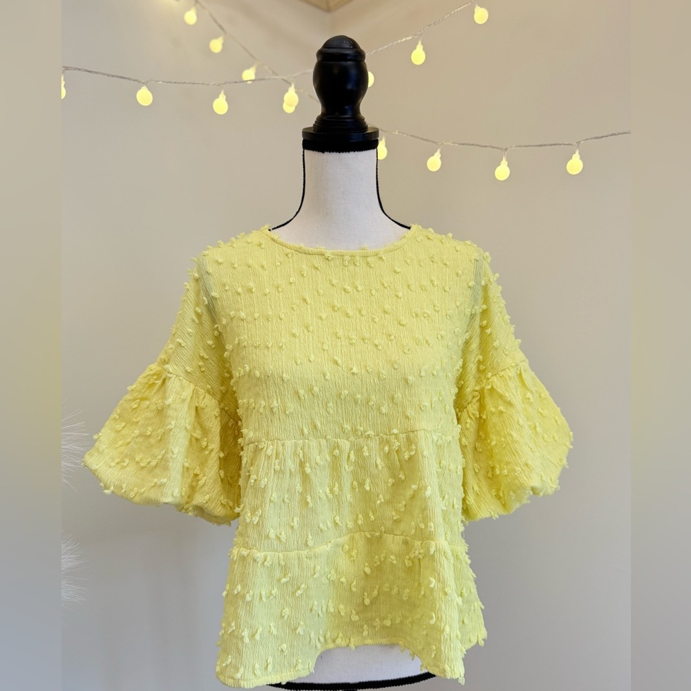 🌾 Bubble Sleeve Ruffled Blouse - Picture 2 of 4